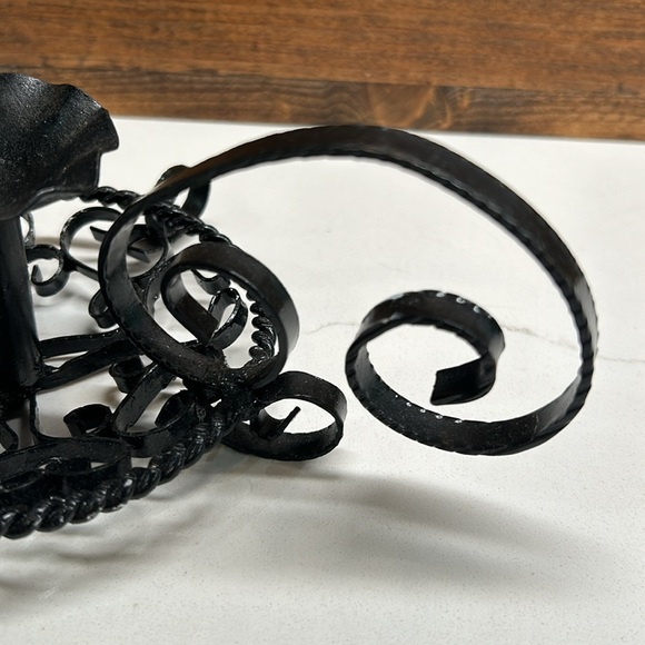 Vintage Gothic Style Ornate Metal Candle Holder With Loop Handle - Picture 5 of 8